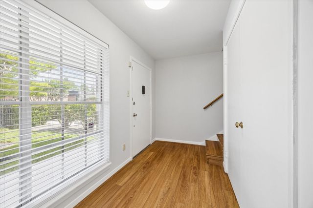 9025 Gaylord Drive 109, Houston, TX 77024