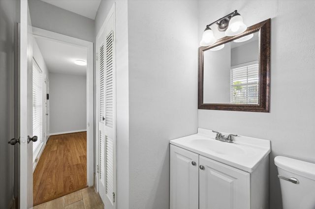 9025 Gaylord Drive 109, Houston, TX 77024