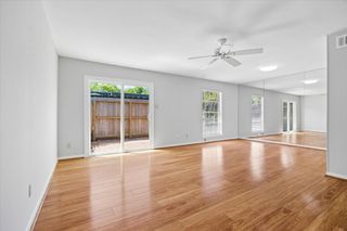 9025 Gaylord Drive 109, Houston, TX 77024