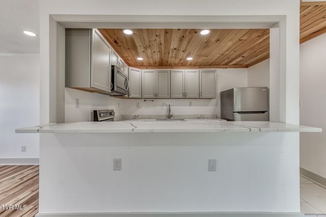 438 Hartshaw Drive, Greeneville, TN 37743