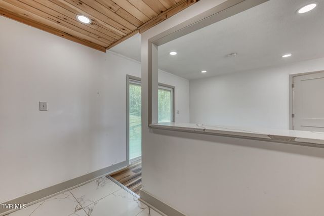 438 Hartshaw Drive, Greeneville, TN 37743