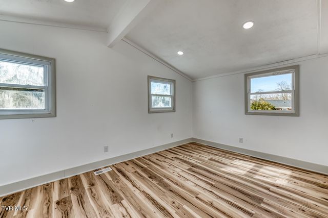 438 Hartshaw Drive, Greeneville, TN 37743