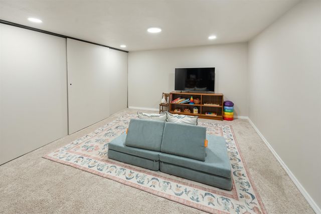1127 E Gordon Ave, Spokane, WA 99207