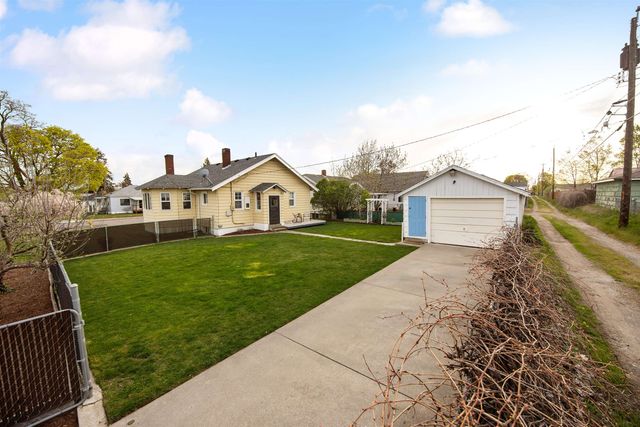1127 E Gordon Ave, Spokane, WA 99207