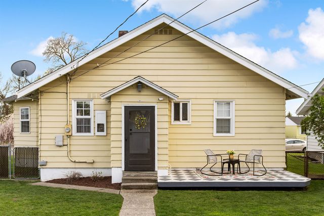 1127 E Gordon Ave, Spokane, WA 99207