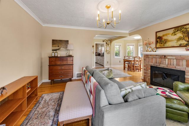 1127 E Gordon Ave, Spokane, WA 99207