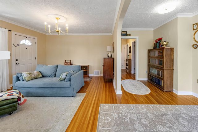 1127 E Gordon Ave, Spokane, WA 99207