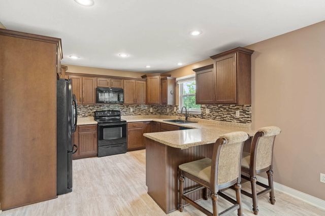 3360 STATE ROUTE O, Columbia, MO 65203