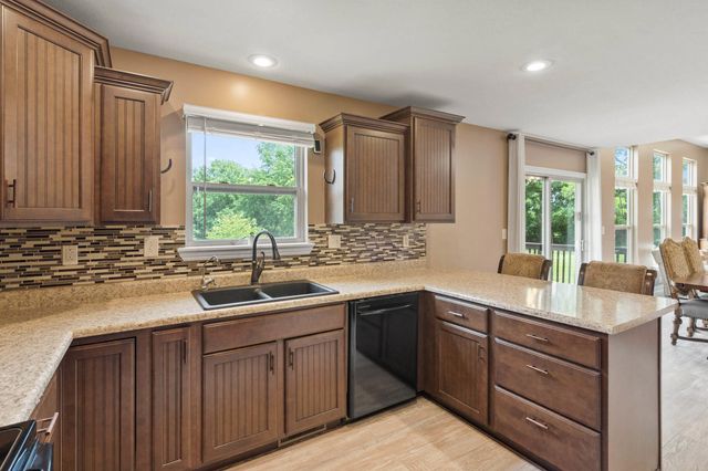 3360 STATE ROUTE O, Columbia, MO 65203