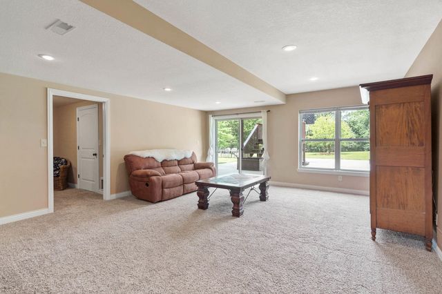 3360 STATE ROUTE O, Columbia, MO 65203