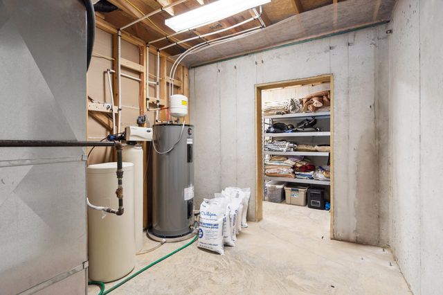 3360 STATE ROUTE O, Columbia, MO 65203