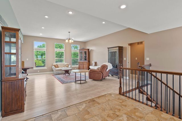 3360 STATE ROUTE O, Columbia, MO 65203