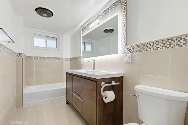 232 Junipero D3, Long Beach, CA 90803