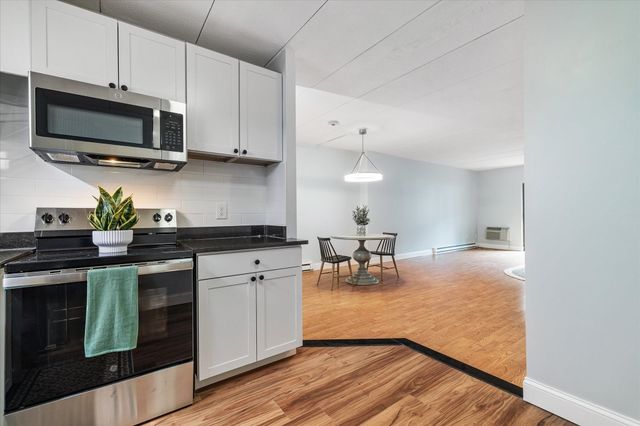 65 Commons Dr 210, Shrewsbury, MA 01545