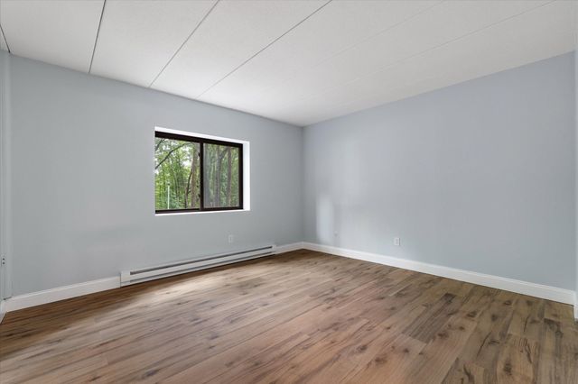 65 Commons Dr 210, Shrewsbury, MA 01545