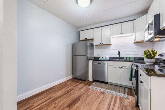 65 Commons Dr 210, Shrewsbury, MA 01545