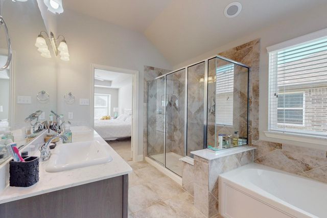 521 Hunt Farms Road, Fate, TX 75189