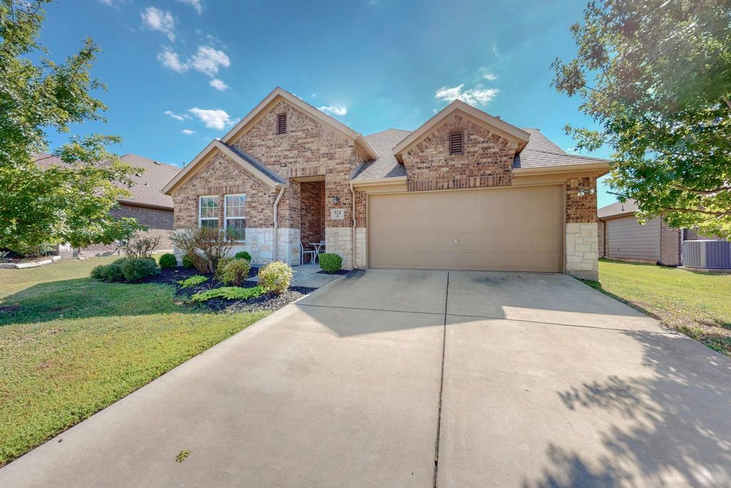 521 Hunt Farms Road, Fate, TX 75189