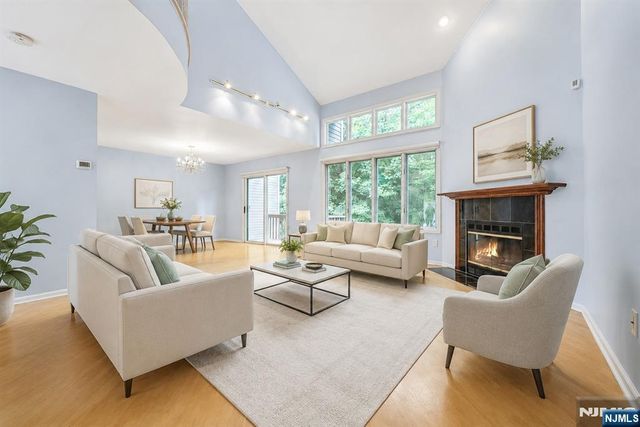 91 Lakeview Drive, Old Tappan, NJ 07675