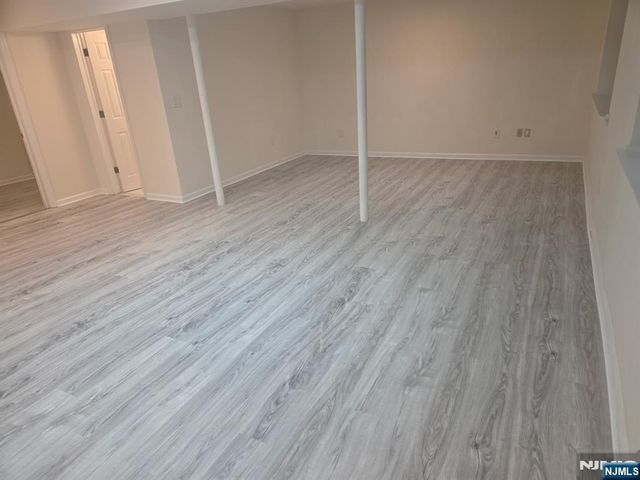 91 Lakeview Drive, Old Tappan, NJ 07675