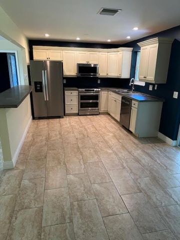 4570 Barrett Street, Delray Beach, FL 33445