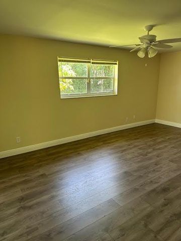 4570 Barrett Street, Delray Beach, FL 33445