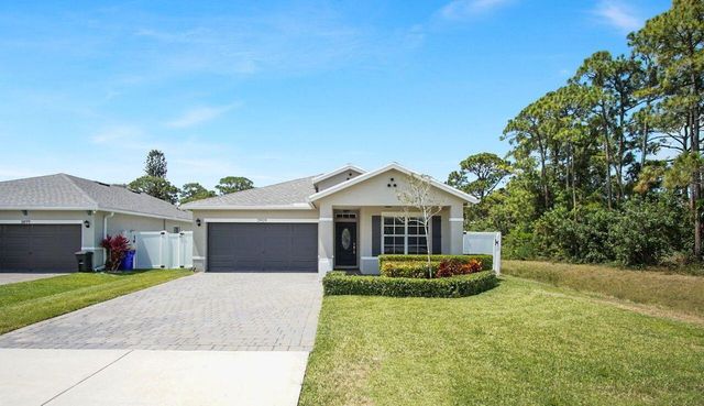 3909 SE Lee Street, Stuart, FL 34997