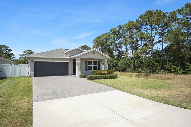 3909 SE Lee Street, Stuart, FL 34997