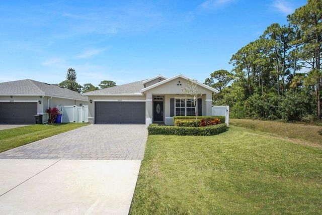 3909 SE Lee Street, Stuart, FL 34997
