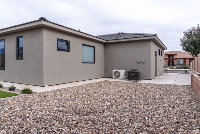 1245 N MAIN ST, Hurricane, UT 84737