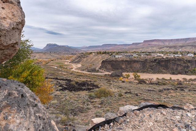 1245 N MAIN ST, Hurricane, UT 84737