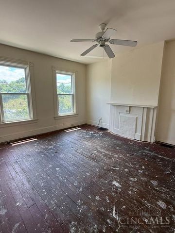 1616 Brewster Avenue, Cincinnati, OH 45207