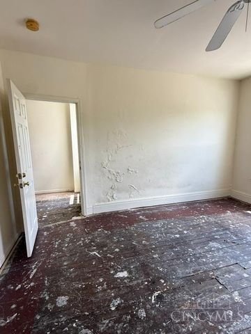 1616 Brewster Avenue, Cincinnati, OH 45207