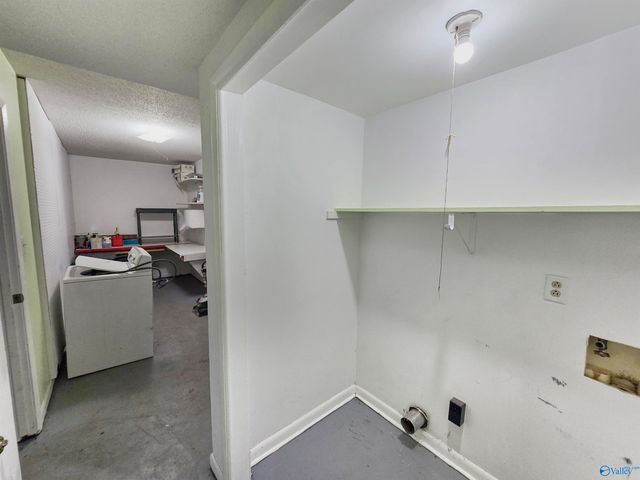 1023 Sandy Springs Road NW, Huntsville, AL 35806