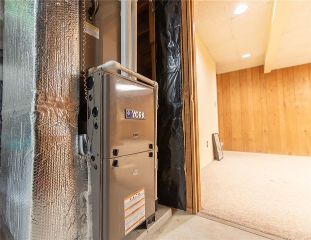 54 Kristee Circle, West Warwick, RI 02893