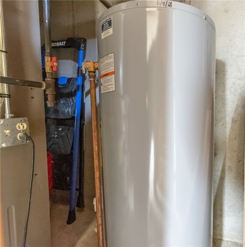 54 Kristee Circle, West Warwick, RI 02893