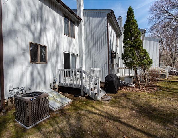 54 Kristee Circle, West Warwick, RI 02893