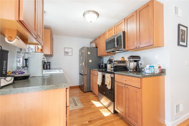 54 Kristee Circle, West Warwick, RI 02893