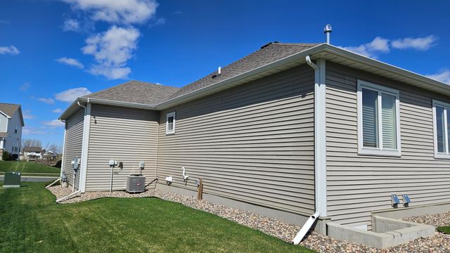 9591 James Circle N, Lake Elmo, MN 55042