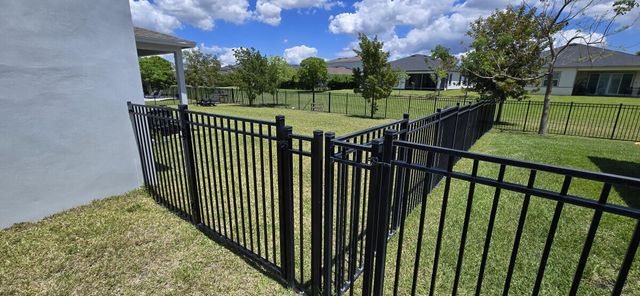 1198 Bushel Crk Crossing, Loxahatchee, FL 33470