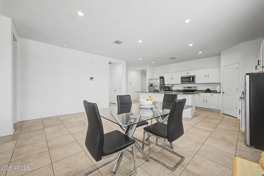 18225 N SAN JUAN Street, Maricopa, AZ 85138 — photo 2