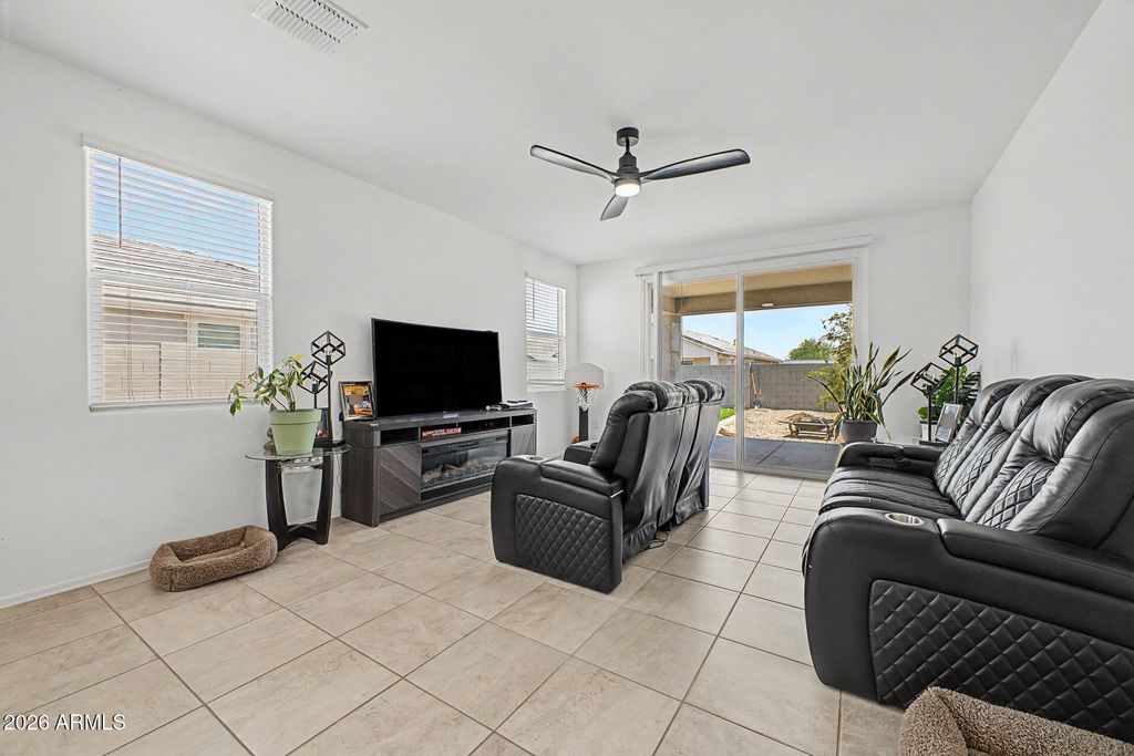 18225 N SAN JUAN Street, Maricopa, AZ 85138 — photo 4