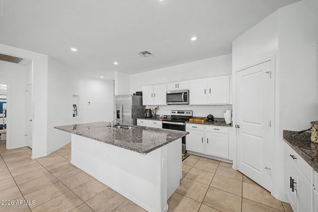 18225 N SAN JUAN Street, Maricopa, AZ 85138 — photo 5