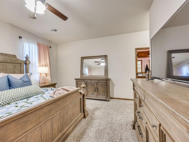 1112 Golden Leaf Drive, Moore, OK 73160