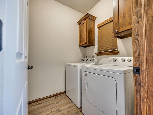 1112 Golden Leaf Drive, Moore, OK 73160