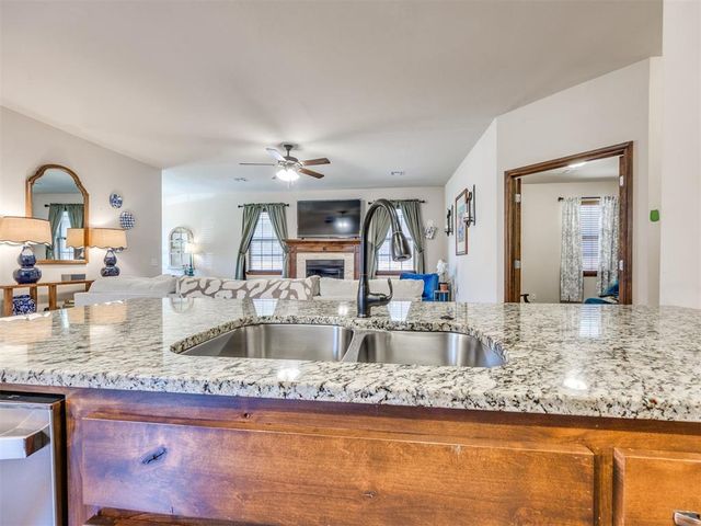 1112 Golden Leaf Drive, Moore, OK 73160