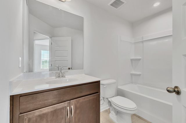 5039 Dayflower Drive, Hermitage, TN 37076