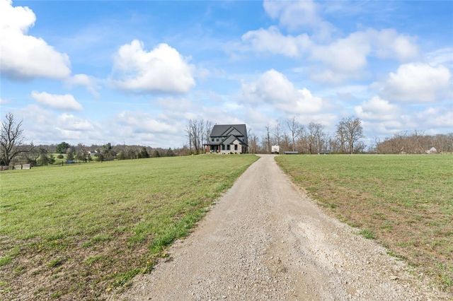 2425 Middleboro Road, Washington Twp, OH 45113