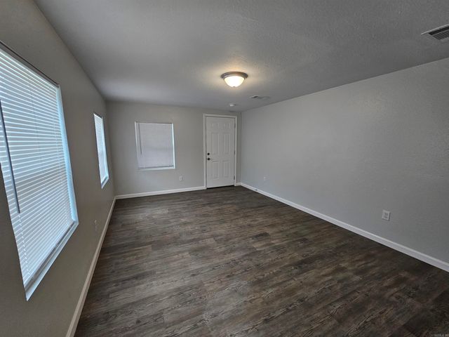 515 Poe St, North Little Rock, AR 72117