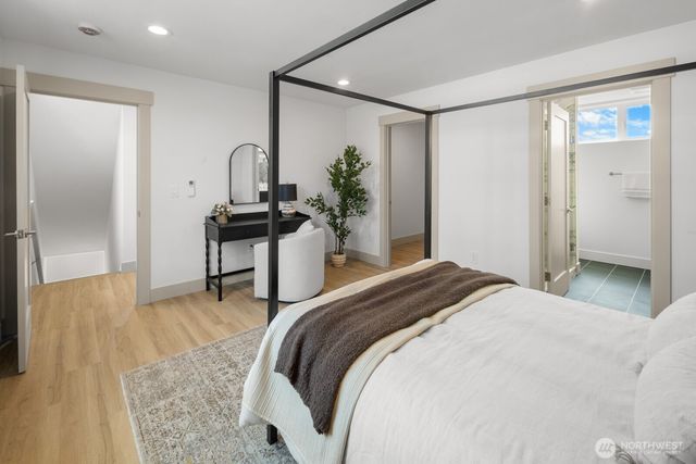 2931 39th Avenue SW, Seattle, WA 98116